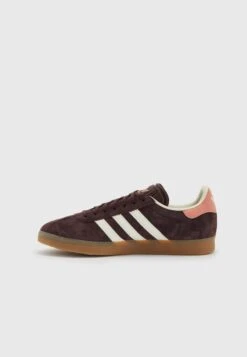 Adidas Originals Gazelle - Baskets Basses - Shadow Brown/Cream White 15 Adidas Originals Gazelle - Baskets Basses - Shadow Brown/Cream White -Femmes Vêtements Boutique 073e342a849e4200ba23c70c68176057 scaled
