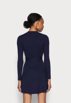 Anna Field Crew Ausschnitt Mini Strickkleid Mit Gürtel - Robe Pull - Dark Blue -Femmes Vêtements Boutique 085676dcd6eb4b5a90470939a1166bbd scaled