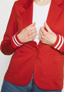 Kaffe Leva Kinnie - Blazer - Ketchup 10 Kaffe Leva Kinnie - Blazer - Ketchup -Femmes Vêtements Boutique 0c6c8c6e042c42f09c315891564b3845 scaled