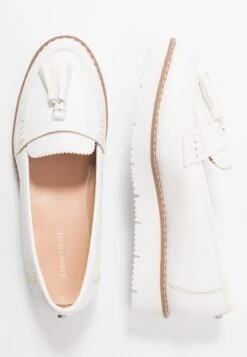 Mocassins - White 10 Mocassins - White -Femmes Vêtements Boutique 232495a6baea40bebeb3a33bf0fad274 scaled