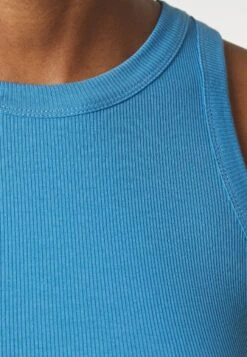 MAX & Co. Fragola - Débardeur - Sky Blue 11 MAX & Co. Fragola - Débardeur - Sky Blue -Femmes Vêtements Boutique 33fc8568a79c47dab87033153dbc5744 scaled