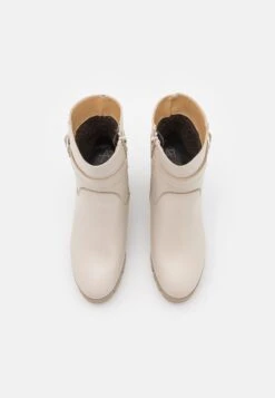 Leather - Bottines À Plateau - Beige 11 Leather - Bottines À Plateau - Beige -Femmes Vêtements Boutique 456a8e078fe241a9921af3b337af8977 scaled