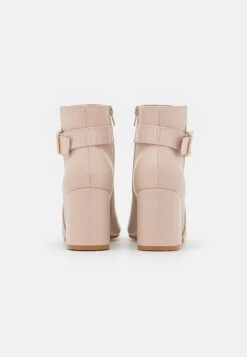 Anna Field Boots À Talons - Beige -Femmes Vêtements Boutique 4f1af54ed07049fdbdd2882e23daf19e scaled