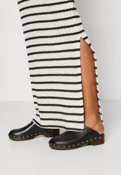 Anna Field Robe Pull - Black/White -Femmes Vêtements Boutique 54490a015b364a8f8ae5391c2abf0c31 scaled