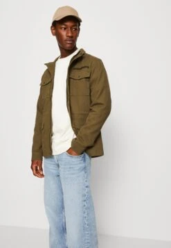 Only & Sons Onsdennis Field Jacket Unisex - Veste Légère - Olive Night -Femmes Vêtements Boutique 5ae33bc405784ff6b5e81cef1f97a1c8 scaled