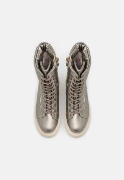 Tamaris Bottes De Neige - Champagne -Femmes Vêtements Boutique 5b4d5589127e4b0fae048803ea2d49d6 scaled