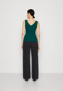 Anna Field Débardeur - Dark Green 8 Anna Field Débardeur - Dark Green -Femmes Vêtements Boutique 614e108f187847bebe73f237077d58d0 scaled