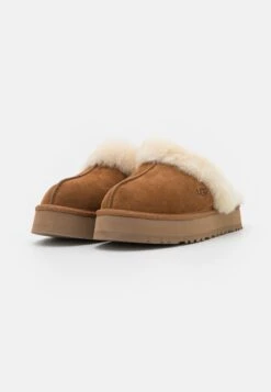 Ugg Disquette - Chaussons - Chestnut 12 Ugg Disquette - Chaussons - Chestnut -Femmes Vêtements Boutique 8b553ca615ce4fa7ab46eb64ab2c8ed0 scaled