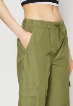 Even&Odd Pantalon Cargo - Khaki 9 Even&Odd Pantalon Cargo - Khaki -Femmes Vêtements Boutique b48a11a71f7b45bf905657a7c73d2697 scaled