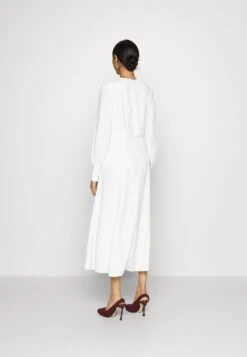 Dolanda - Robe De Cocktail - Snow White -Femmes Vêtements Boutique b68565f867b34f6482925a80facacdf4 scaled