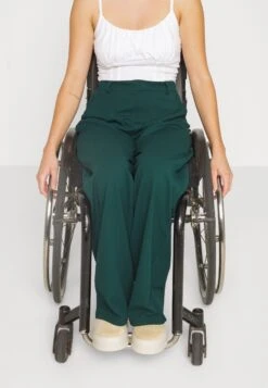 Anna Field Pantalon Classique - Dark Green -Femmes Vêtements Boutique bd0d146103154a54bb492420a56f8936 scaled