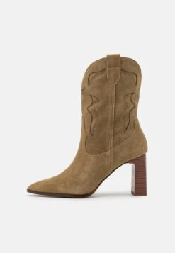 Meilleures ventes -Femmes Vêtements Boutique c38591f49a884f29a5c2f231c6bdcb8c scaled