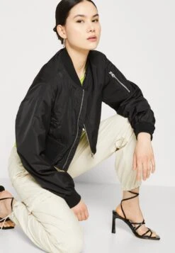 Even&Odd Pantalon Cargo - Off-White -Femmes Vêtements Boutique cc8b6d10d5544cafa66fcca0ef6395c6 scaled