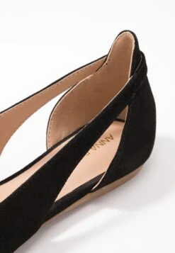 Leather - Ballerines - Black 9 Leather - Ballerines - Black -Femmes Vêtements Boutique cd8ae1ef238648a79a04438a162b9977