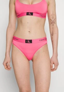 CALVIN KLEIN UNDERWEAR Modern Thong - String - Cerise Lipstick