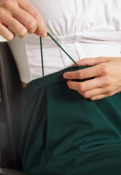 Anna Field Pantalon Classique - Dark Green -Femmes Vêtements Boutique f8588d549be548a9a1056dbcb502b984 scaled