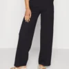 Wide Leg Trousers - Pantalon Classique - Black