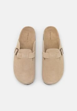 Pier One Leather Unisex - Chaussons - Beige 9 Pier One Leather Unisex - Chaussons - Beige -Femmes Vêtements Boutique fb9c0aed91d14aa2a90f9e1af6a1df5d scaled
